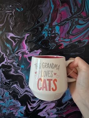 "This Grandma Loves Cats" Ceramic Mug - Pink Interior